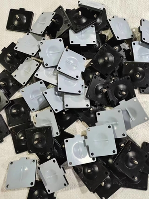 Laminat synthétique à surface lisse pour la fabrication de diaphragmes de précision